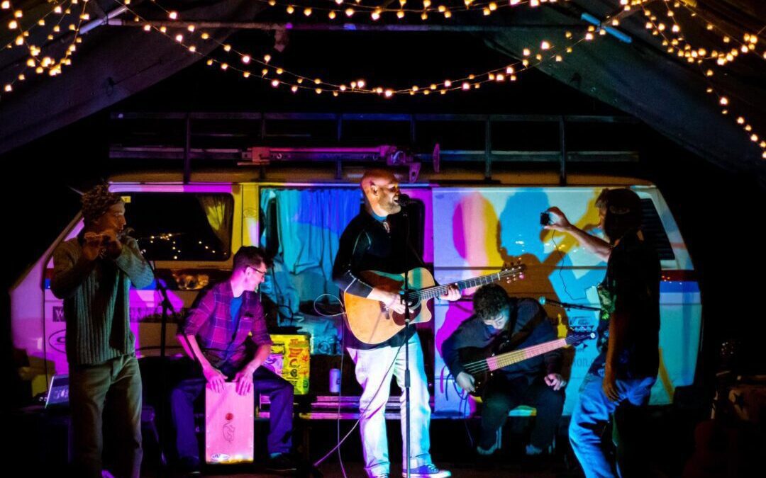 TOM DIBB BRINGS HIS ACOUSTIC VIBES TO #VANLIFE FEST